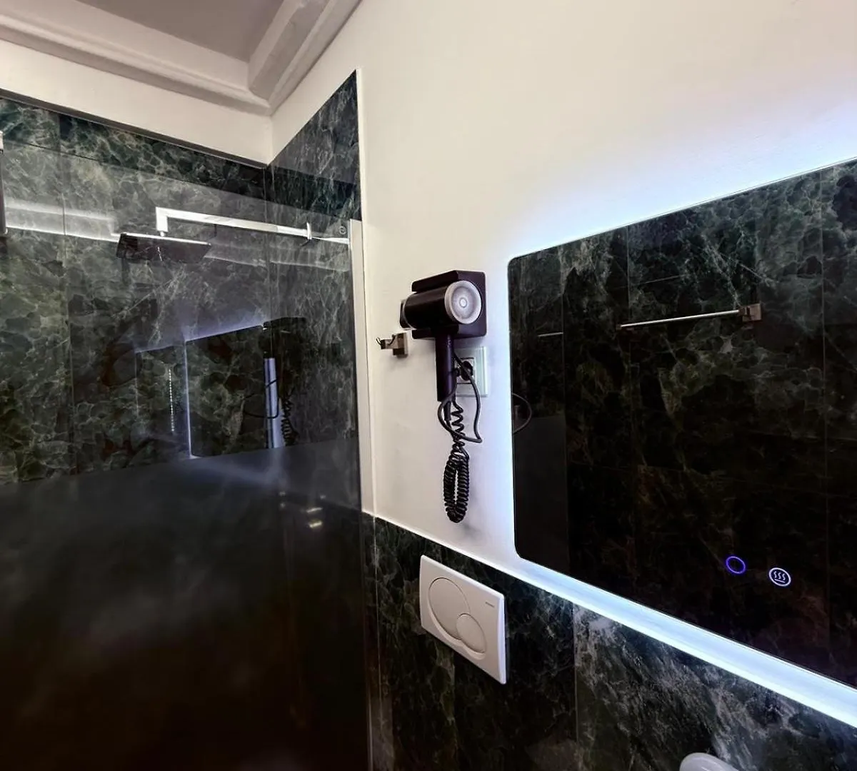 Irooms - Spanish Steps Roma 4*,